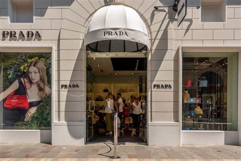 fidenza village apertura prada|fidenza bicester collection.